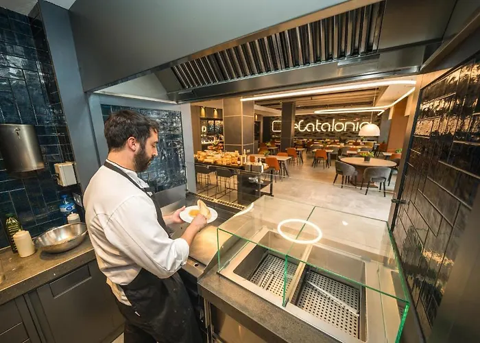 Catalonia Gran Via Готель