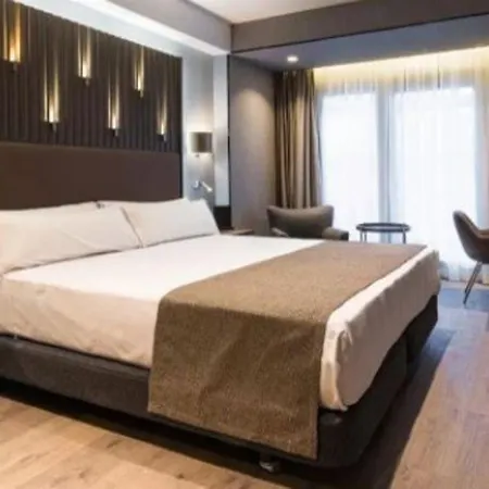Catalonia Gran Via Hotel
