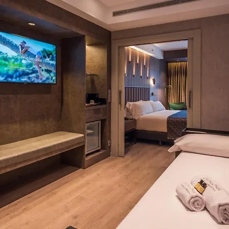 Готель Catalonia Gran Via 4*