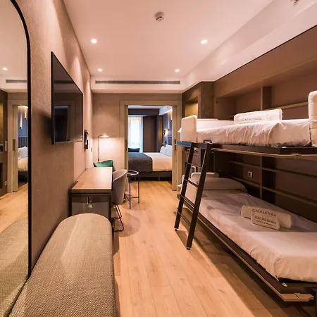 Готель Catalonia Gran Via 4*