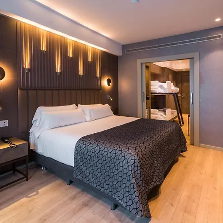 Catalonia Gran Via Готель 4*