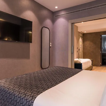 Catalonia Gran Via Готель 4*