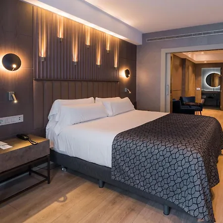 Catalonia Gran Via 4*