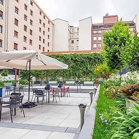 Catalonia Gran Via Hotel 4*
