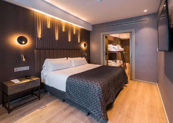 Catalonia Gran Vía Hotel 4*