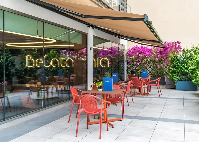 ホテル Catalonia Gran Via 4*