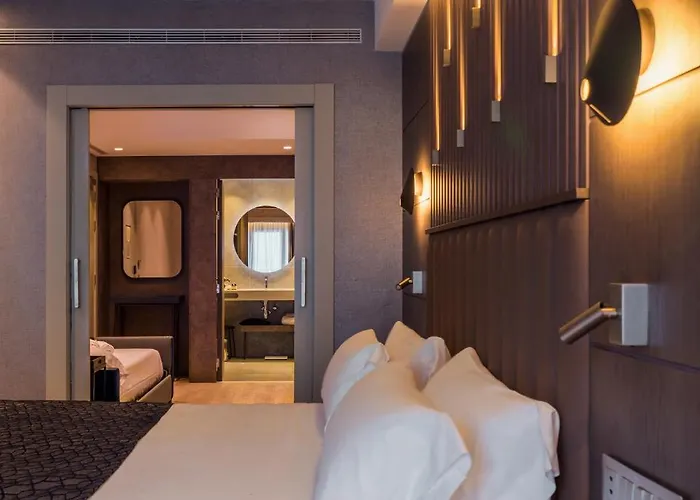 Catalonia Gran Via 4* ビルバオ