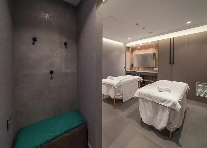 Catalonia Gran Via Otel 4*