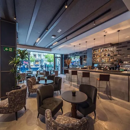 Hotell Catalonia Gran Via 4*
