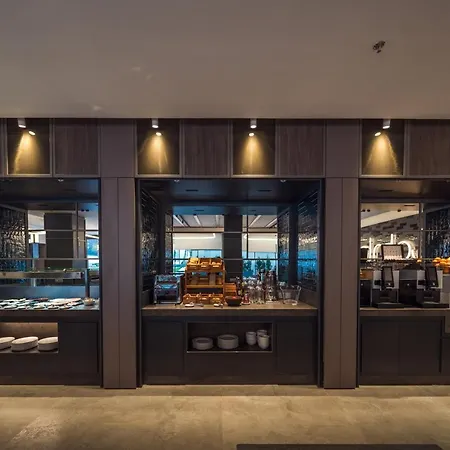Catalonia Gran Via Hotell 4*